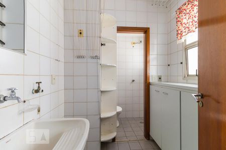 Apartamento para alugar com 84m², 3 quartos e 2 vagas Apartamento para alugar com 84m², 3 quartos e 2 vagasÁrea de serviço