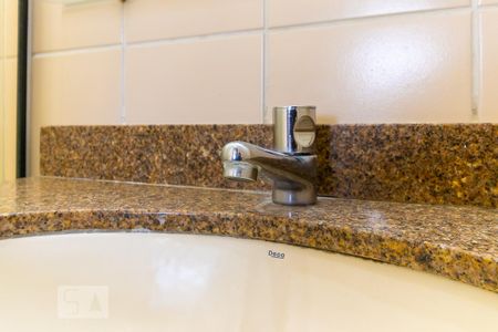 Apartamento para alugar com 84m², 3 quartos e 2 vagas Apartamento para alugar com 84m², 3 quartos e 2 vagasBanheiro da suíte