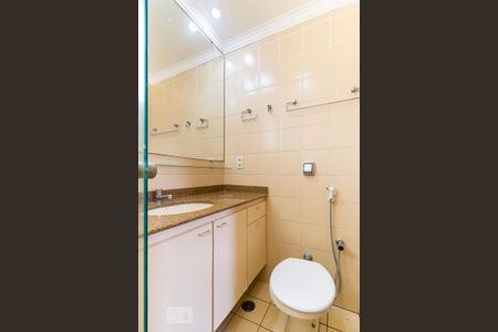 Apartamento para alugar com 84m², 3 quartos e 2 vagas Apartamento para alugar com 84m², 3 quartos e 2 vagasBanheiro da suíte