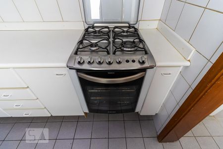 Apartamento para alugar com 84m², 3 quartos e 2 vagas Apartamento para alugar com 84m², 3 quartos e 2 vagasCozinha - Fogão