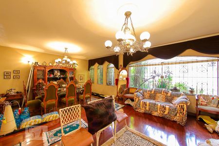 Sala  de casa à venda com 4 quartos, 454m² em Vila Galvão, Guarulhos