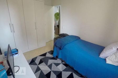Quarto 1 de apartamento para alugar com 2 quartos, 54m² em Vila Vermelha, São Paulo