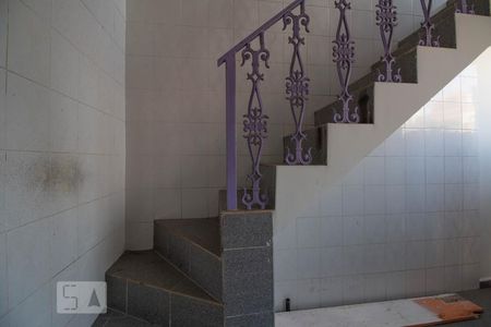 Casa à venda com 390m², 3 quartos e 4 vagasEscada Área de Lazer