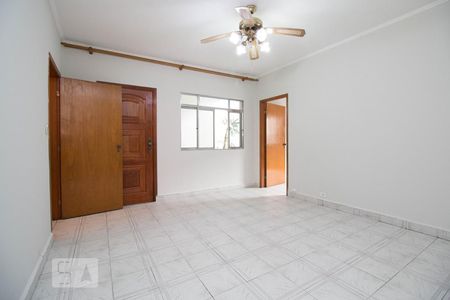 Casa à venda com 390m², 3 quartos e 4 vagasSala