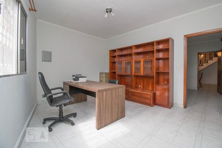 Casa à venda com 390m², 3 quartos e 4 vagasEscritório