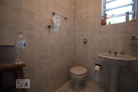 Casa à venda com 390m², 3 quartos e 4 vagasBanheiro Garagem