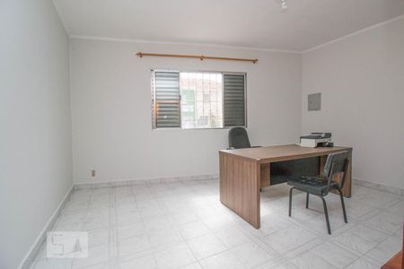 Casa à venda com 390m², 3 quartos e 4 vagasEscritório