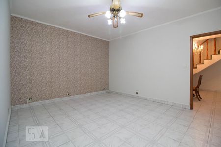 Casa à venda com 390m², 3 quartos e 4 vagasSala