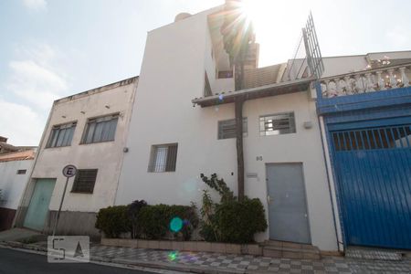 Casa à venda com 390m², 3 quartos e 4 vagasFachada dos Fundos 