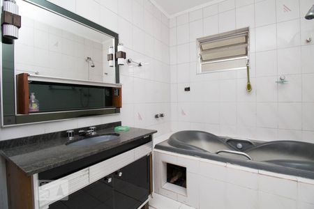 Casa à venda com 390m², 3 quartos e 4 vagasBanheiro Suite