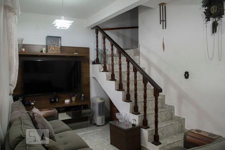 SALA de casa à venda com 3 quartos, 130m² em Vila Cruz das Almas, São Paulo