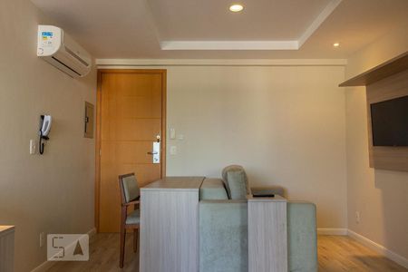 Sala de apartamento para alugar com 1 quarto, 35m² em Campo Grande, Rio de Janeiro