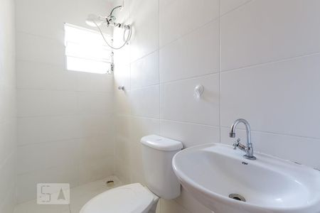 Banheiro de casa de condomínio para alugar com 1 quarto, 37m² em Vila Nova Mazzei, São Paulo