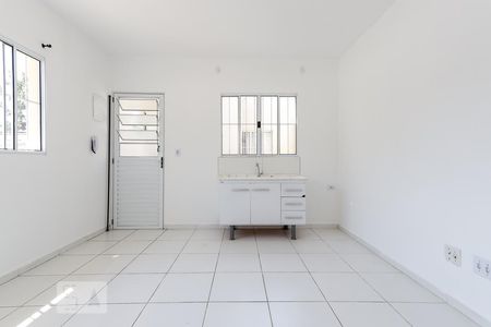 Sala e Cozinha de casa de condomínio para alugar com 1 quarto, 37m² em Vila Nova Mazzei, São Paulo