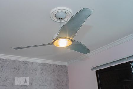 Casa à venda com 320m², 3 quartos e 6 vagasVentilador de teto quarto 2