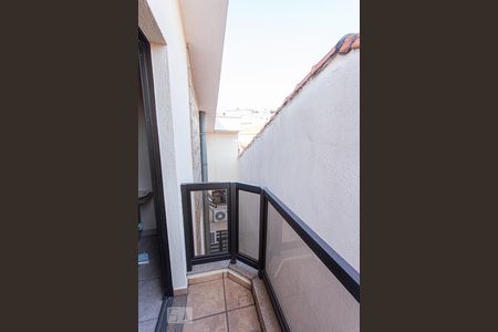 Casa à venda com 320m², 3 quartos e 6 vagasVaranda Sotão