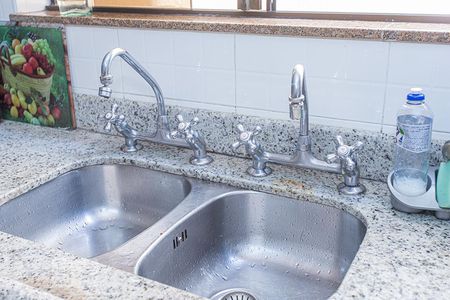 Casa à venda com 320m², 3 quartos e 6 vagasDetalhe cozinha