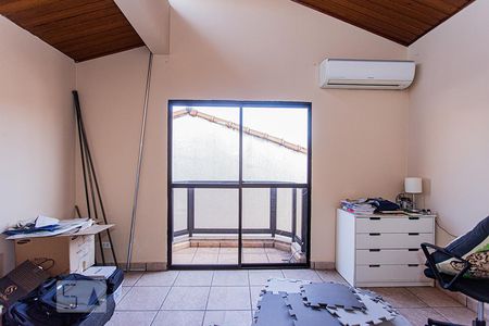 Casa à venda com 320m², 3 quartos e 6 vagasSotão