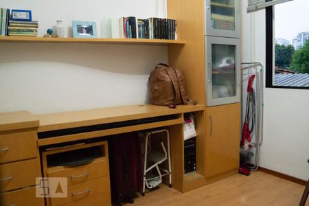 Apartamento à venda com 121m², 3 quartos e 2 vagasQuarto
