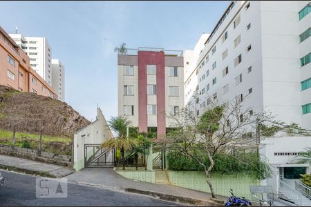 Apartamento para alugar com 100m², 3 quartos e 2 vagasFachada
