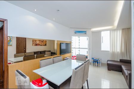 Apartamento para alugar com 100m², 3 quartos e 2 vagasSala