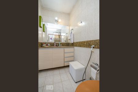 Apartamento para alugar com 100m², 3 quartos e 2 vagasBanheiro da Suíte