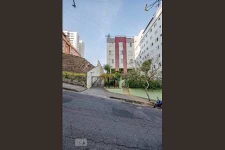 Apartamento para alugar com 100m², 3 quartos e 2 vagasFachada