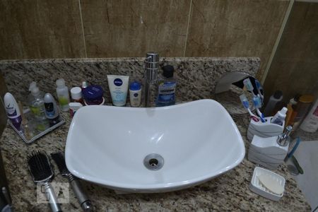 Casa à venda com 575m², 4 quartos e 5 vagasBanheiro - Torneira