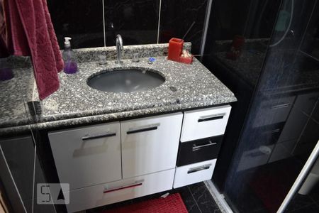 Casa à venda com 575m², 4 quartos e 5 vagasBanheiro Social