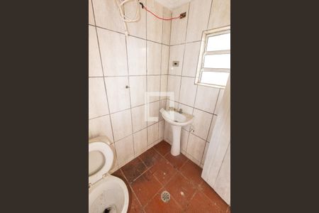 Banheiro de casa para alugar com 1 quarto, 40m² em Vila Paiva, São Paulo