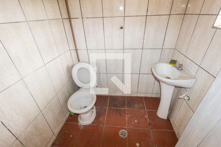 Banheiro de casa para alugar com 1 quarto, 40m² em Vila Paiva, São Paulo