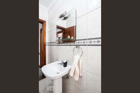 Lavabo de casa à venda com 3 quartos, 258m² em Vila Pires, Santo André