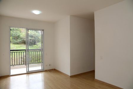 Sala de apartamento para alugar com 3 quartos, 65m² em Jardim Caboré, São Paulo