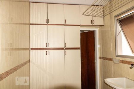 Apartamento à venda com 87m², 2 quartos e 1 vagaCozinha e Área de Serviço