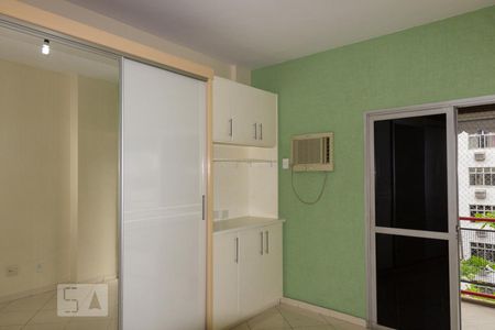 Apartamento à venda com 87m², 2 quartos e 1 vagaSuíte