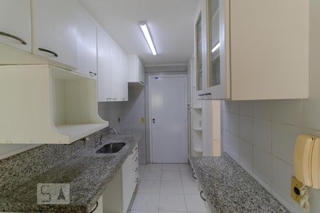 Apartamento à venda com 180m², 3 quartos e 3 vagasCozinha