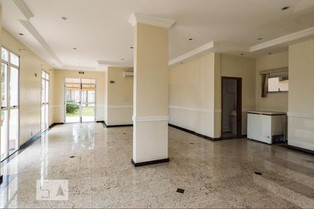 Apartamento à venda com 180m², 3 quartos e 3 vagasÁrea comum - Salão de festas