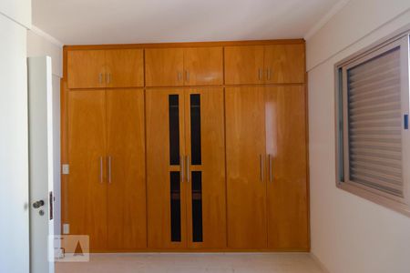 Apartamento à venda com 180m², 3 quartos e 3 vagasSuíte