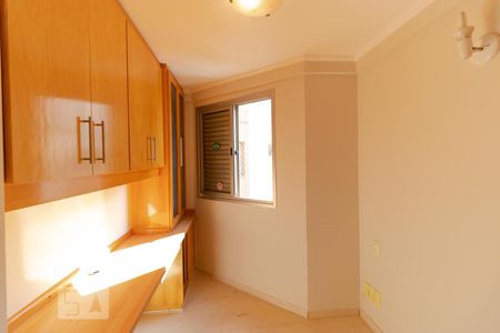 Apartamento à venda com 180m², 3 quartos e 3 vagasQuarto 02