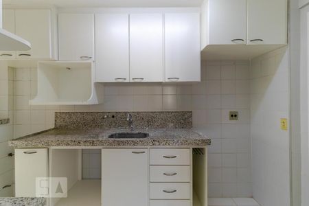 Apartamento à venda com 180m², 3 quartos e 3 vagasCozinha
