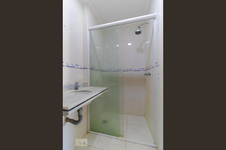 Apartamento à venda com 180m², 3 quartos e 3 vagasBanheiro 01