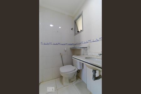 Apartamento à venda com 180m², 3 quartos e 3 vagasBanheiro 01