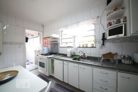 Apartamento para alugar com 80m², 3 quartos e sem vagaCozinha 