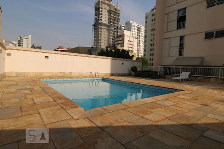 Apartamento à venda com 110m², 3 quartos e 1 vaga Apartamento à venda com 110m², 3 quartos e 1 vagaPiscina
