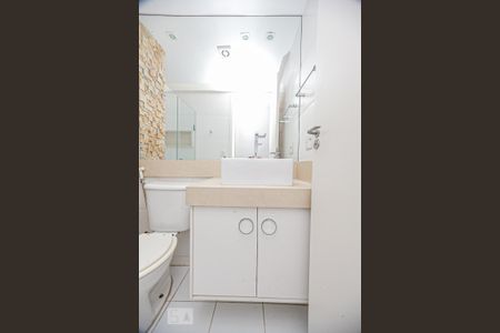 Apartamento para alugar com 85m², 3 quartos e 1 vaga Apartamento para alugar com 85m², 3 quartos e 1 vagaBanheiro Social