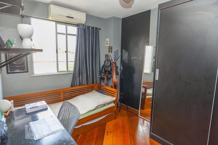 Apartamento à venda com 174m², 4 quartos e 2 vagasQuarto 2