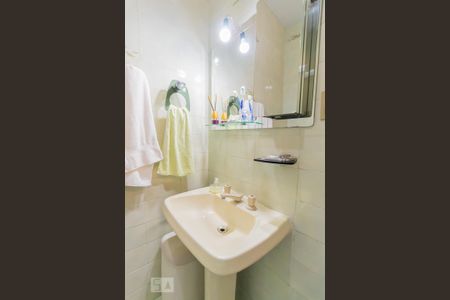 Casa à venda com 203m², 3 quartos e 5 vagasBanheiro Suíte