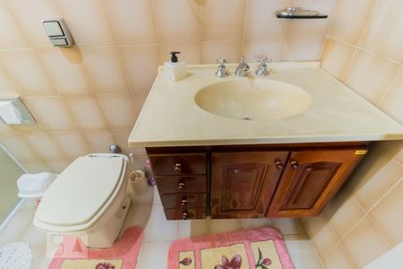 Casa à venda com 203m², 3 quartos e 5 vagasDetalhe banheiro