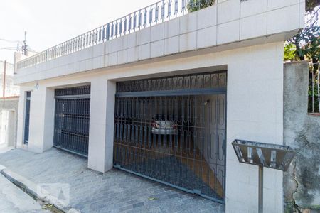 Casa à venda com 203m², 3 quartos e 5 vagasFachada