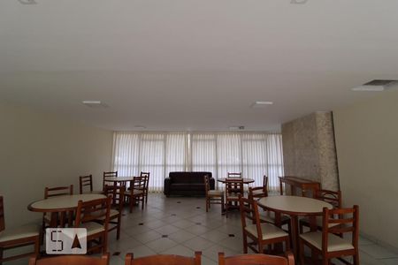 Apartamento para alugar com 60m², 2 quartos e 1 vagasalão de festa